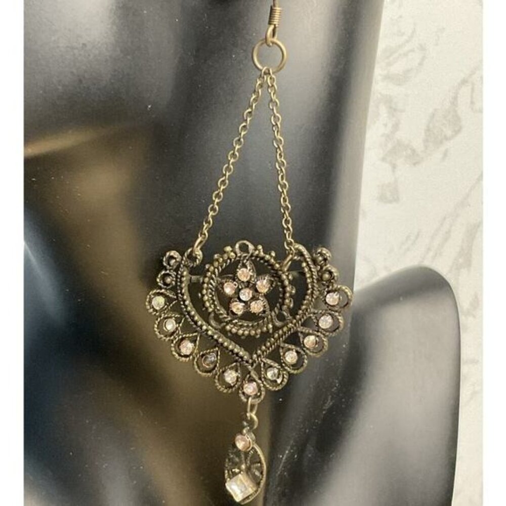 Vintage earrings gunmetal black chandelier heart shape shoulder dusters - Picture 2 of 4